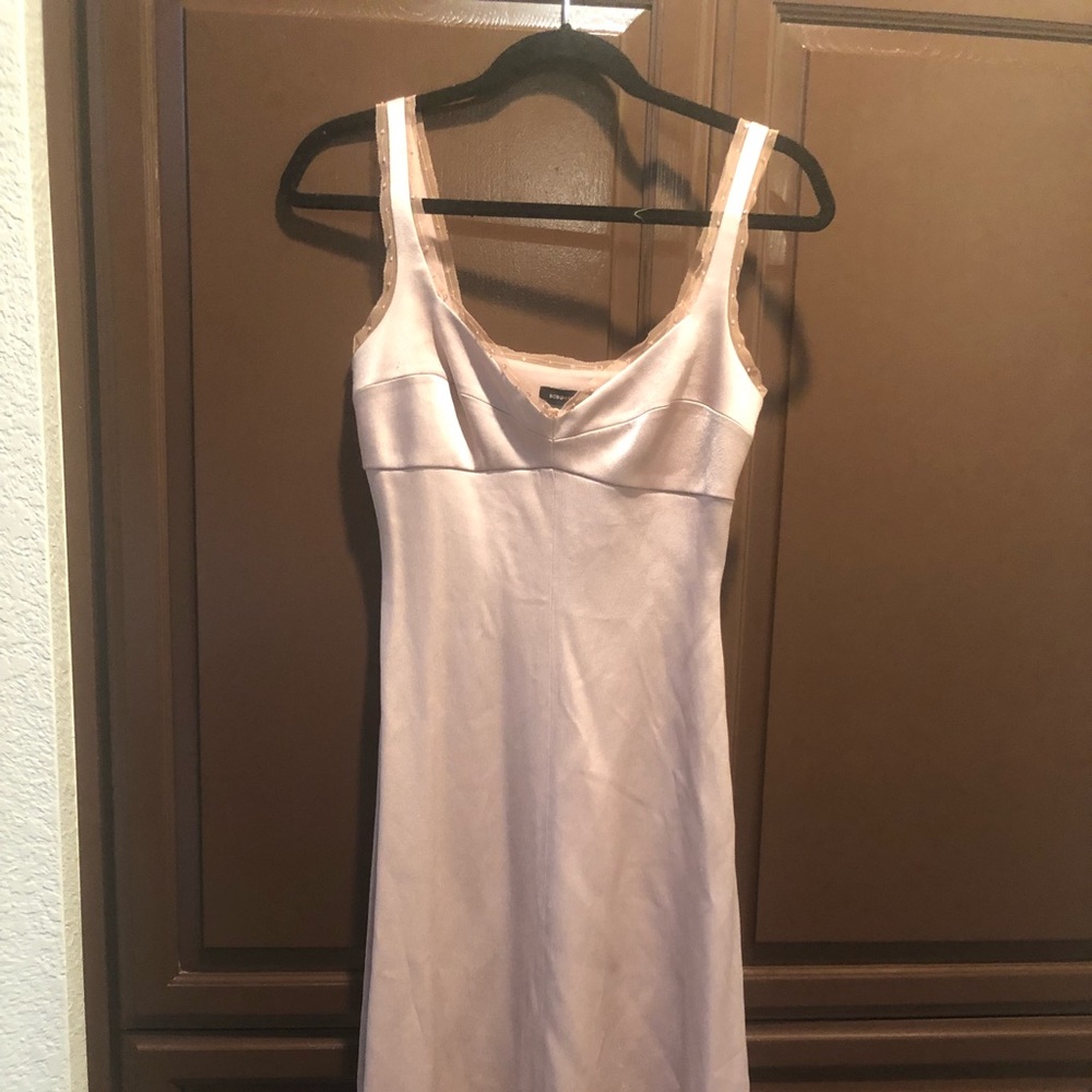 Chic blush colored midi dress
